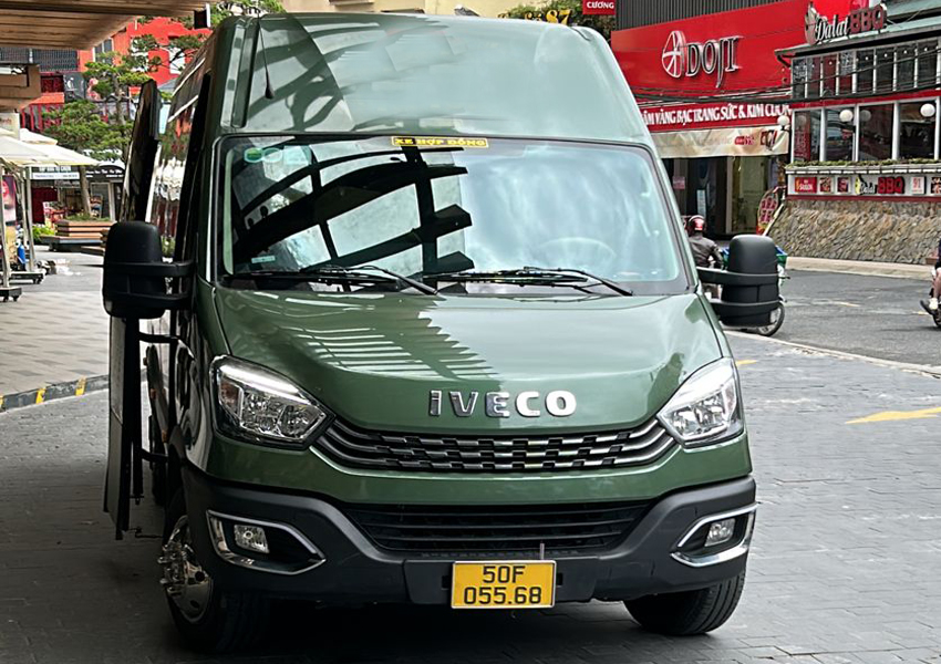 Dalat to Nha Trang Limousin Van